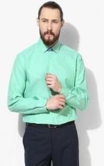 Wills Lifestyle Green Solid Regular Fit Formal Shirt men