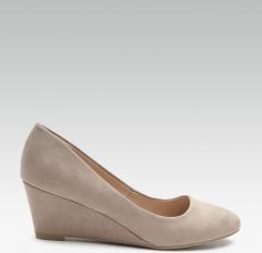 Dorothy Perkins Taupe Solid Pumps women