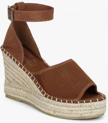 Superdry Brown Solid Sandals women