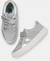 YK Girls Silver Toned Sneakers