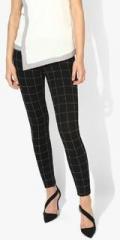 Annabelle By Pantaloons Black Checked Slim Fit Jeggings women