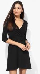 Dorothy Perkins Black Colored Solid Shift Dress With Belt women