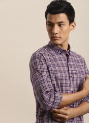 Invictus Navy Blue & Pink Slim Fit Checked Casual Shirt men