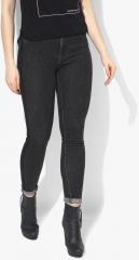 Levis Black Skinny Fit High Rise Clean Look Stretchable Jeans women