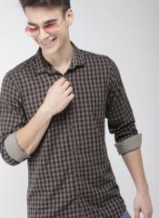 Mast & Harbour Brown & Navy Blue Regular Fit Checked Casual Shirt men