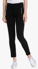 Only Black Solid Skinny Fit Chinos women
