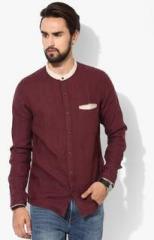 United Colors Of Benetton Maroon Solid Regular Fit Casual Shirt men