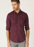 United Colors of Benetton Men Burgundy Slim Fit Solid Casual Shirt