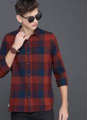 Wrogn Maroon & Navy Blue Slim Fit Checked Casual Shirt men