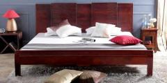 Woodsworth Eros Queen Bed in Honey Oak Finish