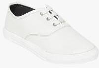 Bruno Manetti White Casual Sneakers women