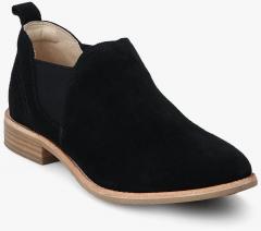 clarks flat boots