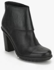 Clarks Keswick Water Black Boots women