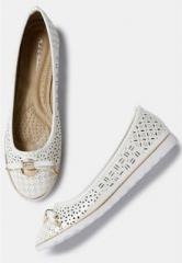 Mast & Harbour White Belly Shoes women