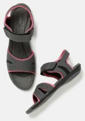 Roadster Women Grey & Pink Sports Sandals
