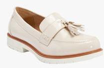 Truffle Collection Cream Moccasins women