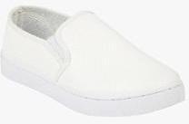 Truffle Collection White Moccasins women