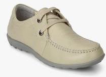 Beige casual shoe for men