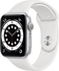Apple Watch Series 6 GPS 40 mm Silver Aluminium Case with White Sport Band